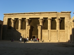 Luxor tour to Edfu & Kom ombo temple